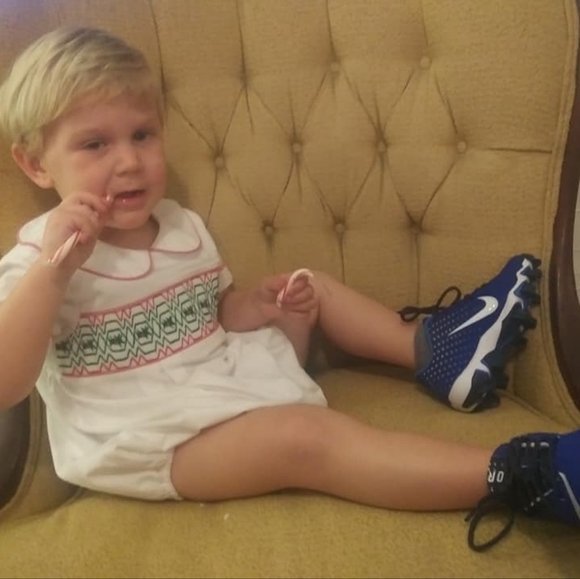 Meet your Posher, Hollie - Picture 4 of 6